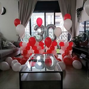 במיוחד עבור האוהבים שלכם הכנו עיצוב בלונים מדהים ליום הולדת 30 מלא באהבה. סידור מיוחד ומפתיע אשר ירגש כל חוגג/ת וישאיר לכם תמונות מהממות למזכרת.